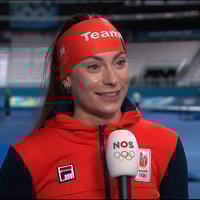 Femke Kok voor de camera van de NOS