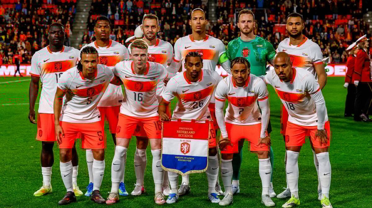 De opstelling van het Nederlands elftal tegen Ecuador