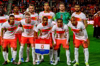 De opstelling van het Nederlands elftal tegen Ecuador