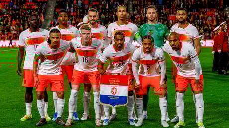 De opstelling van het Nederlands elftal tegen Ecuador