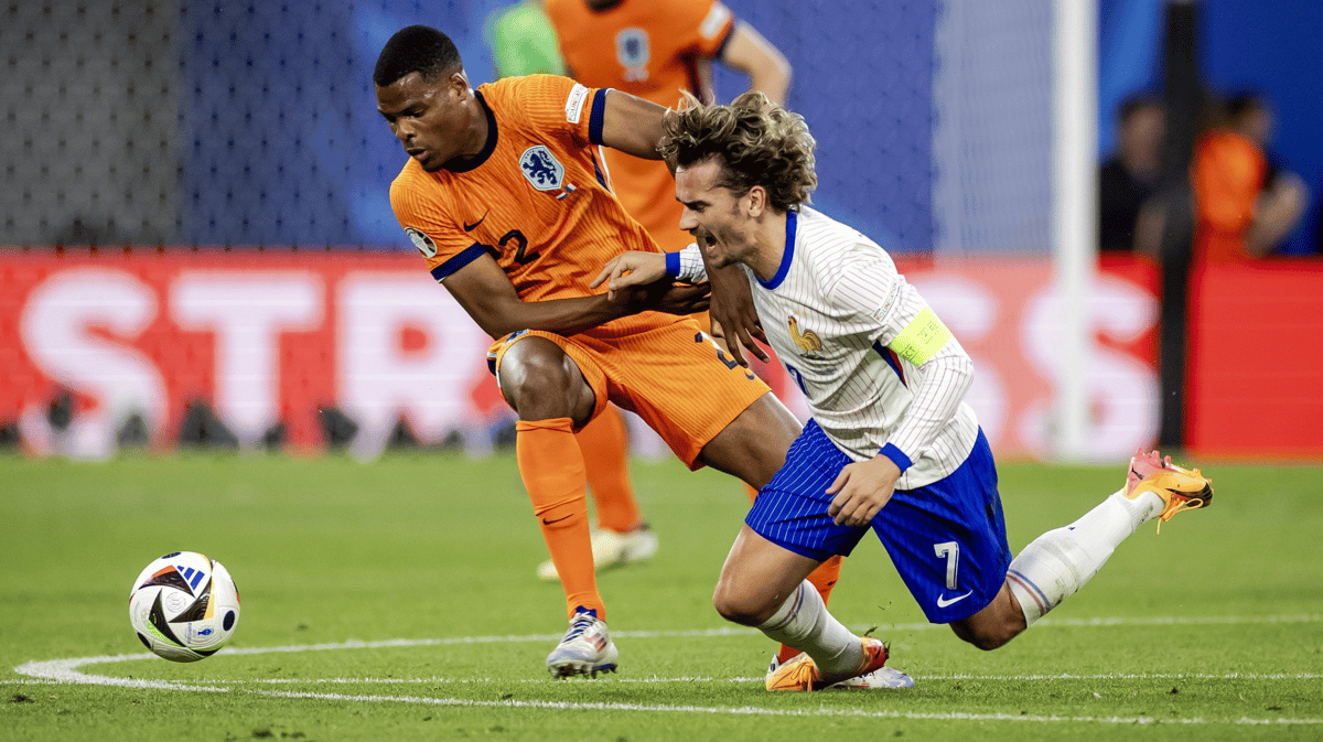 Denzel Dumfries, Antoine Griezmann, Oranje, Nederland - Frankrijk