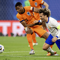 Denzel Dumfries, Antoine Griezmann, Oranje, Nederland - Frankrijk