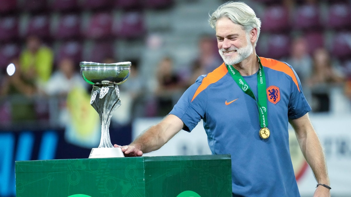 Peter van de Veen na het winnen van het EK