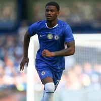 Jorrel Hato in actie bij Chelsea