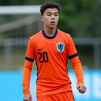 Yasim El Idrissi in actie voor Oranje O15