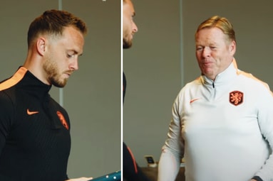 Mark Flekken viert zijn verjaardag met de selectie van Oranje