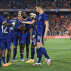 Het Nederlands elftal viert de 4-0 zege op Canada