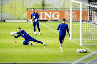 De doelmannen van het Nederlands elftal tijdens de training