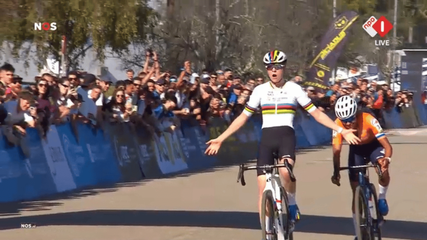 Fem van Empel wint EK veldrijden voor Ceylin del Carmen Alvarado