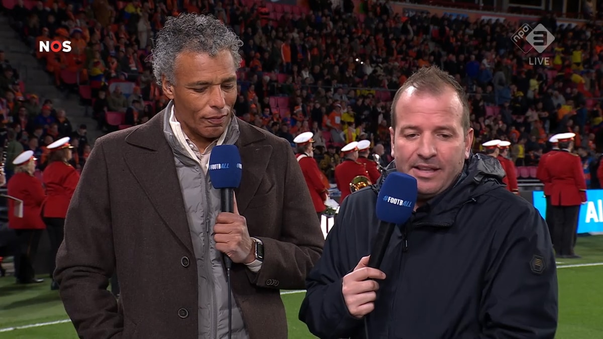 Rafael van der Vaart en Pierre van Hooijdonk bij de NOS