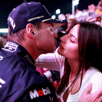 Max Verstappen en Kelly Piquet verwachten hun eerste kindje