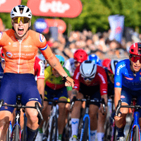 Lorena Wiebes heeft zich in België gekroond tot Europees kampioene op de weg.