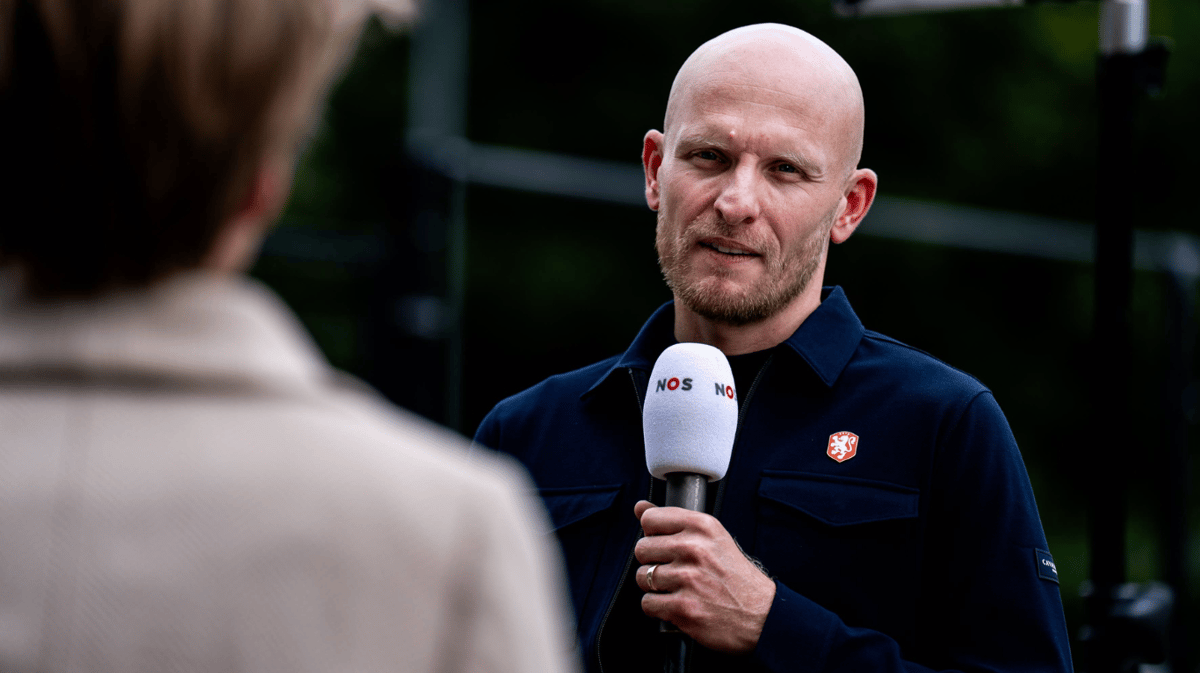 Arjan Veurink, bondscoach van de Oranje Leeuwinnen