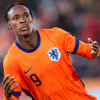 Emanuel Emegha in actie voor Jong Oranje