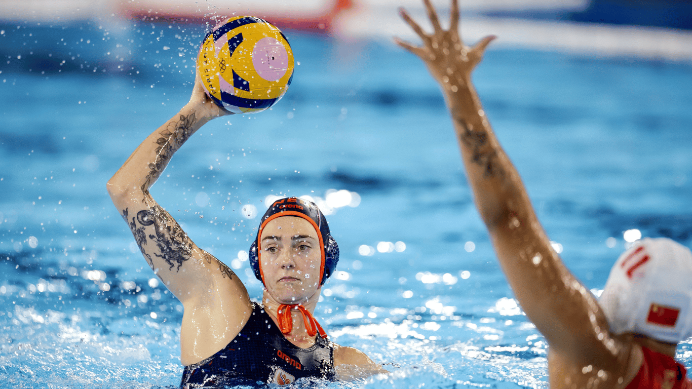 Brigitte Sleeking, waterpolo, Nederland - China, Olympische Spelen