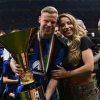 Davy Klaasen, Laura Benschop, Laura Klaasen, Ajax, Oranje, Nations League, bruiloft, trouwnieuws