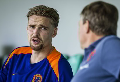 Kenneth Taylor in gesprek met Erwin Koeman