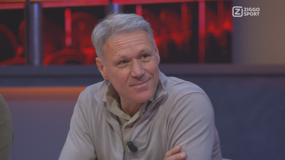 Marco van Basten aan tafel bij Rondo