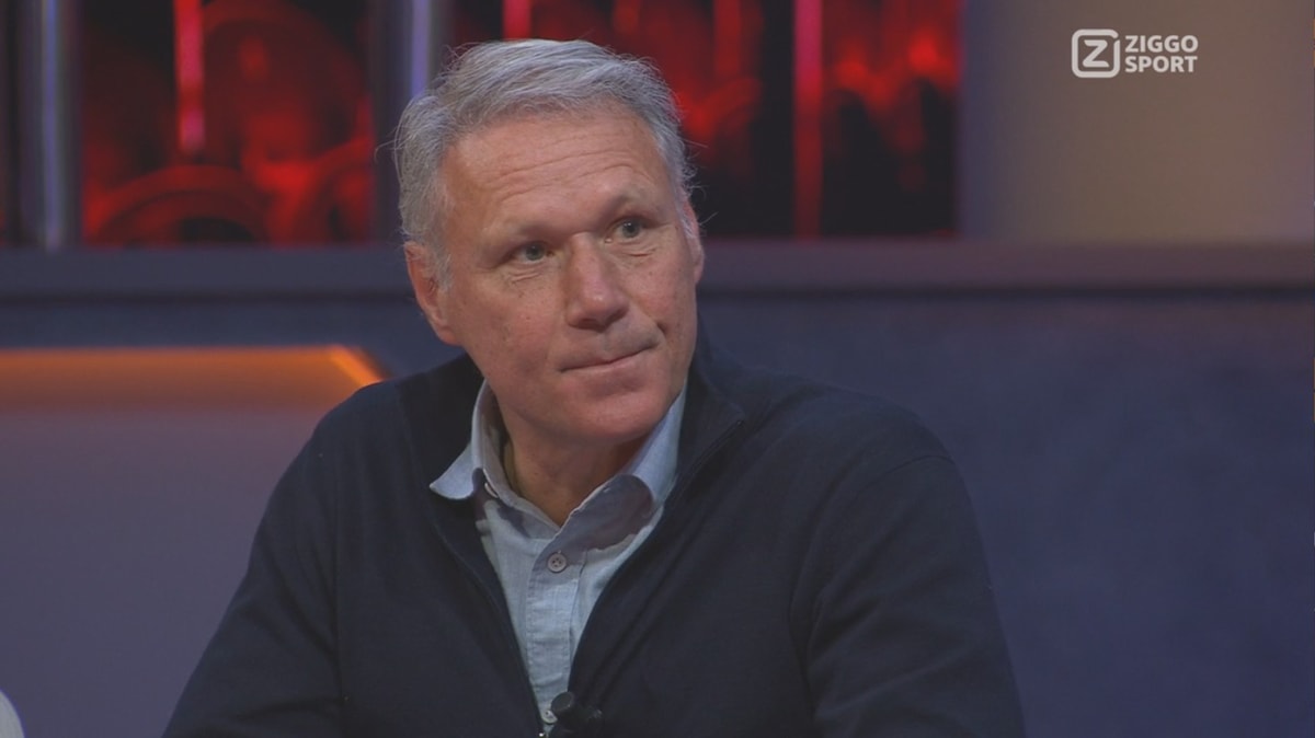 Marco van Basten aan tafel bij Rondo