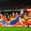 Mega-spandoek van Oranjefans