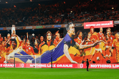 Mega-spandoek van Oranjefans