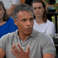 Pierre van Hooijdonk, analist van de NOS