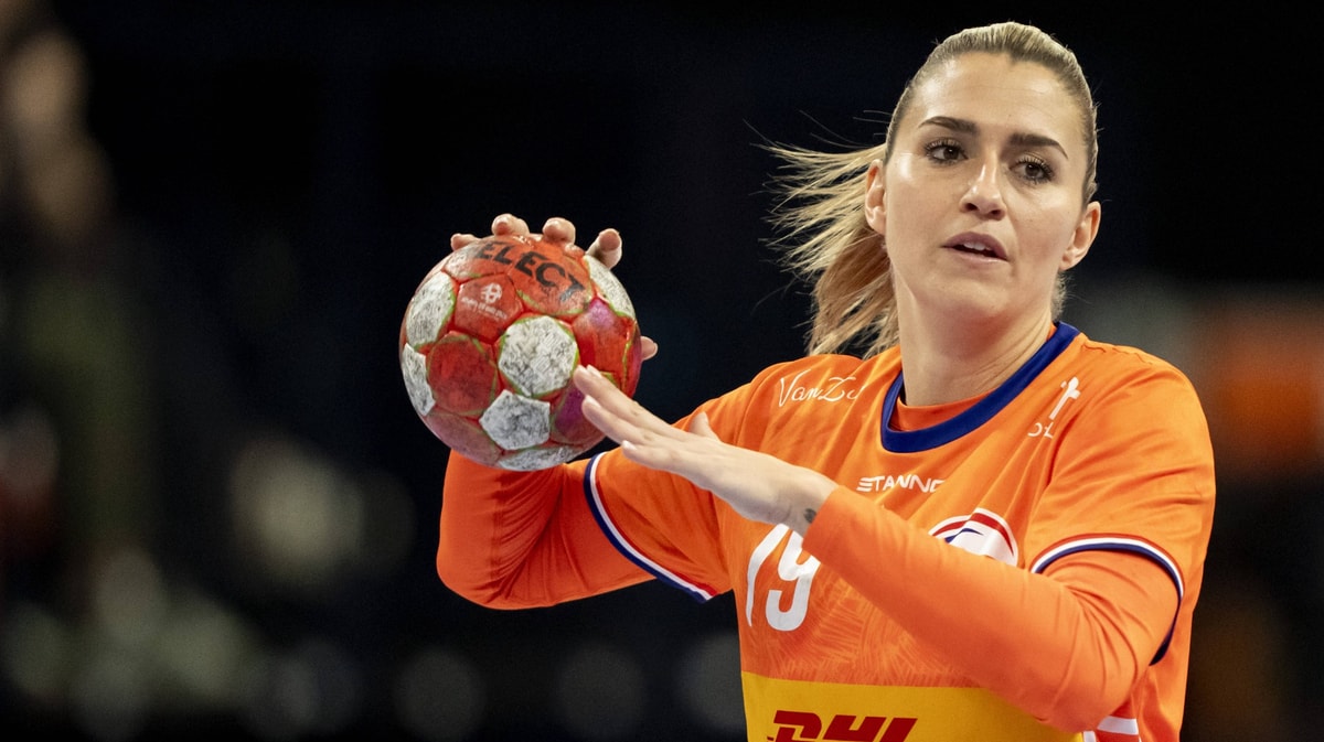 Estavana Polman en Lois Abbingh spelen hun laatste toernooi voor Oranje op het WK handbal in eigen land