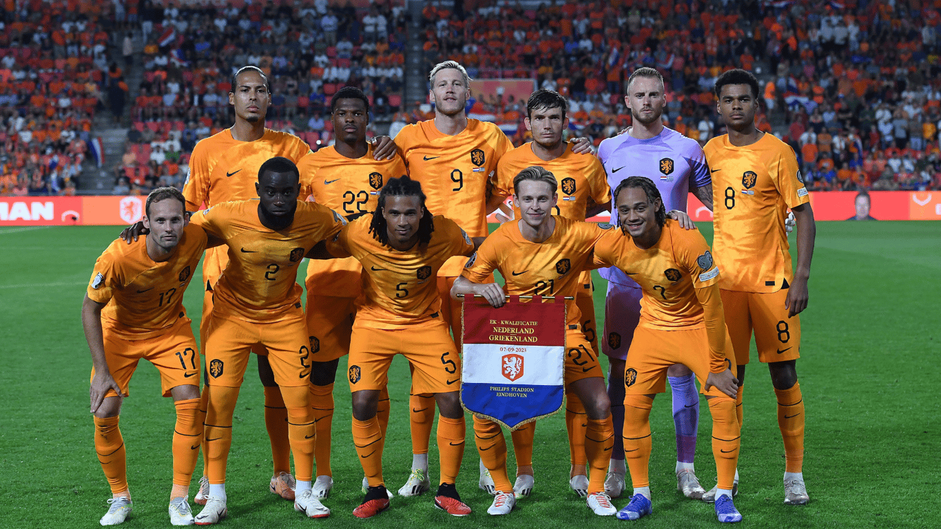 Het Nederlands elftal voorafgaand aan het duel met Griekenland