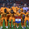 Het Nederlands elftal voorafgaand aan het duel met Griekenland