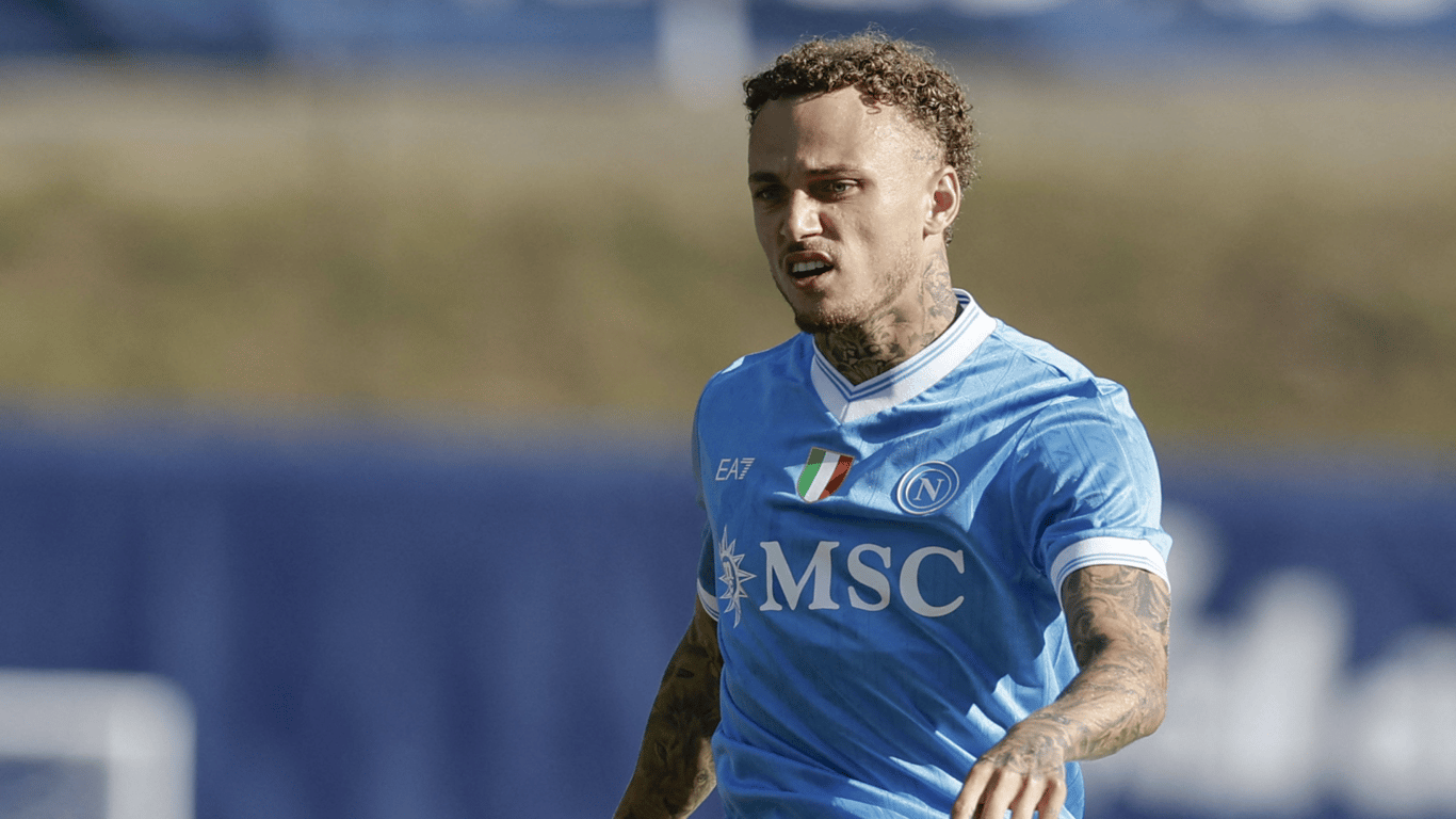 Noa Lang in het shirt van Napoli