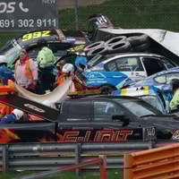 Enorme crash op Nürburgring