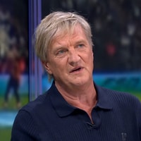 Wim Kieft in de studio van de NOS