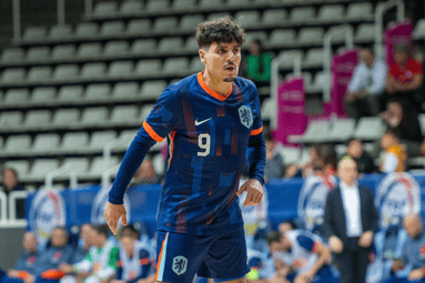 Saïd Bouzambou in actie voor Oranje Futsal