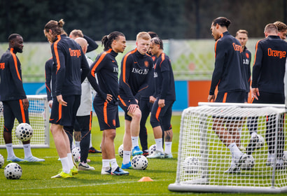 Het Nederlands elftal tijdens een training