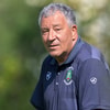 Henk ten Cate, bondscoach van Suriname