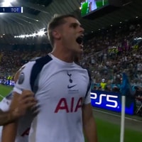 Micky van de Ven scoort voor Tottenham Hotspur