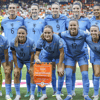 De opstelling van de Oranje Leeuwinnen tegen Wales