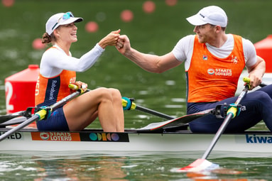 Simon van Dorp en Roos de Jong