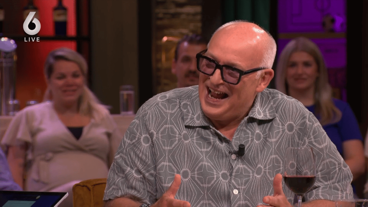 René van der Gijp aan tafel bij Vandaag Inside