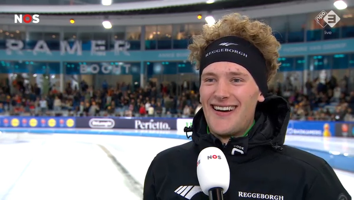 Jasper Krommenhoek wint de 5.000 meter op het WCKT in Thialf.