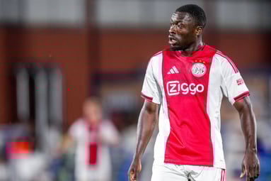 Brian Brobbey in het shirt van Ajax
