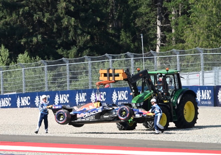 Crash Max Verstappen