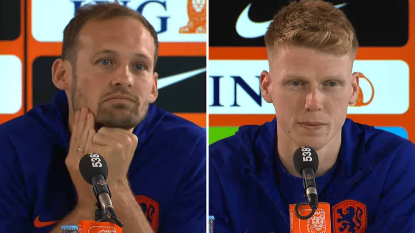 Daley Blind en Jerdy Schouten op een persconferentie van Oranje