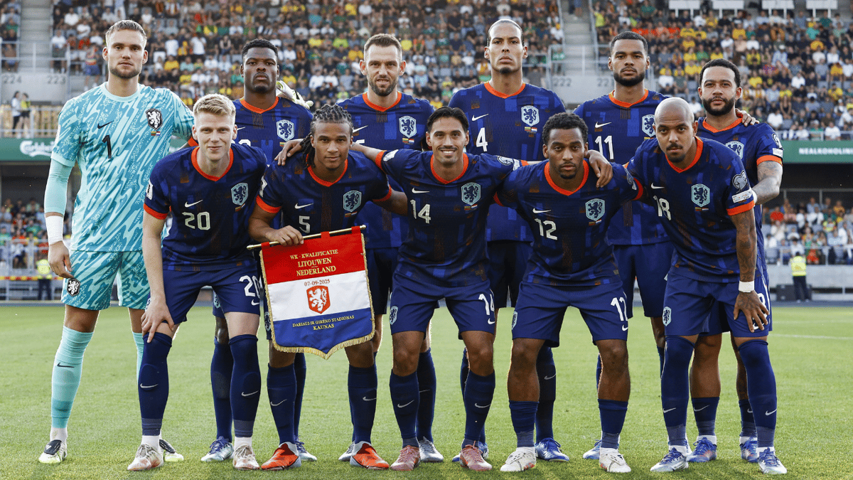 De opstelling van het Nederlands elftal tegen Litouwen