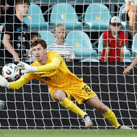 Robin Roefs in het doel van Jong Oranje