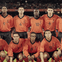 De opstelling van Oranje in het WK-kwalificatieduel met Portugal (11 oktober 2000)