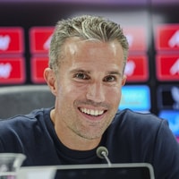 Robin van Persie tijdens een persconferentie van Feyenoord