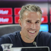 Robin van Persie tijdens een persconferentie van Feyenoord