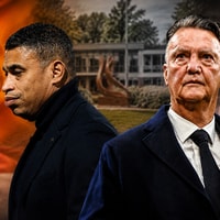 Wordt Louis van Gaal of Michael Reiziger de nieuwe bondscoach van Oranje?