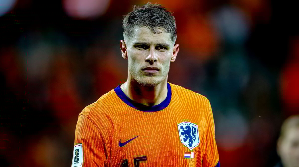 Micky van de Ven bij het Nederlands elftal